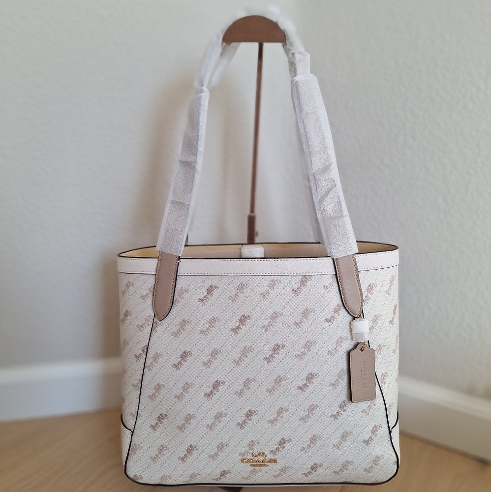 NWT Authentic Large Coach Tote With Horse And Carriage Dot Print Style Cream